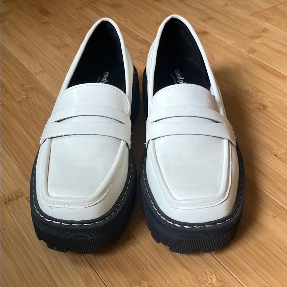 Steve Madden Cool Planet White and Black Platform Loafers